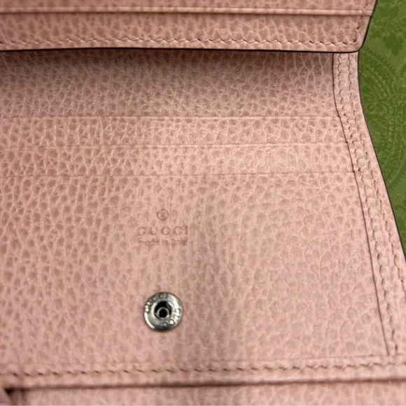 Women’s Gucci GG chain wallet made in Italy - Picture 6 of 11